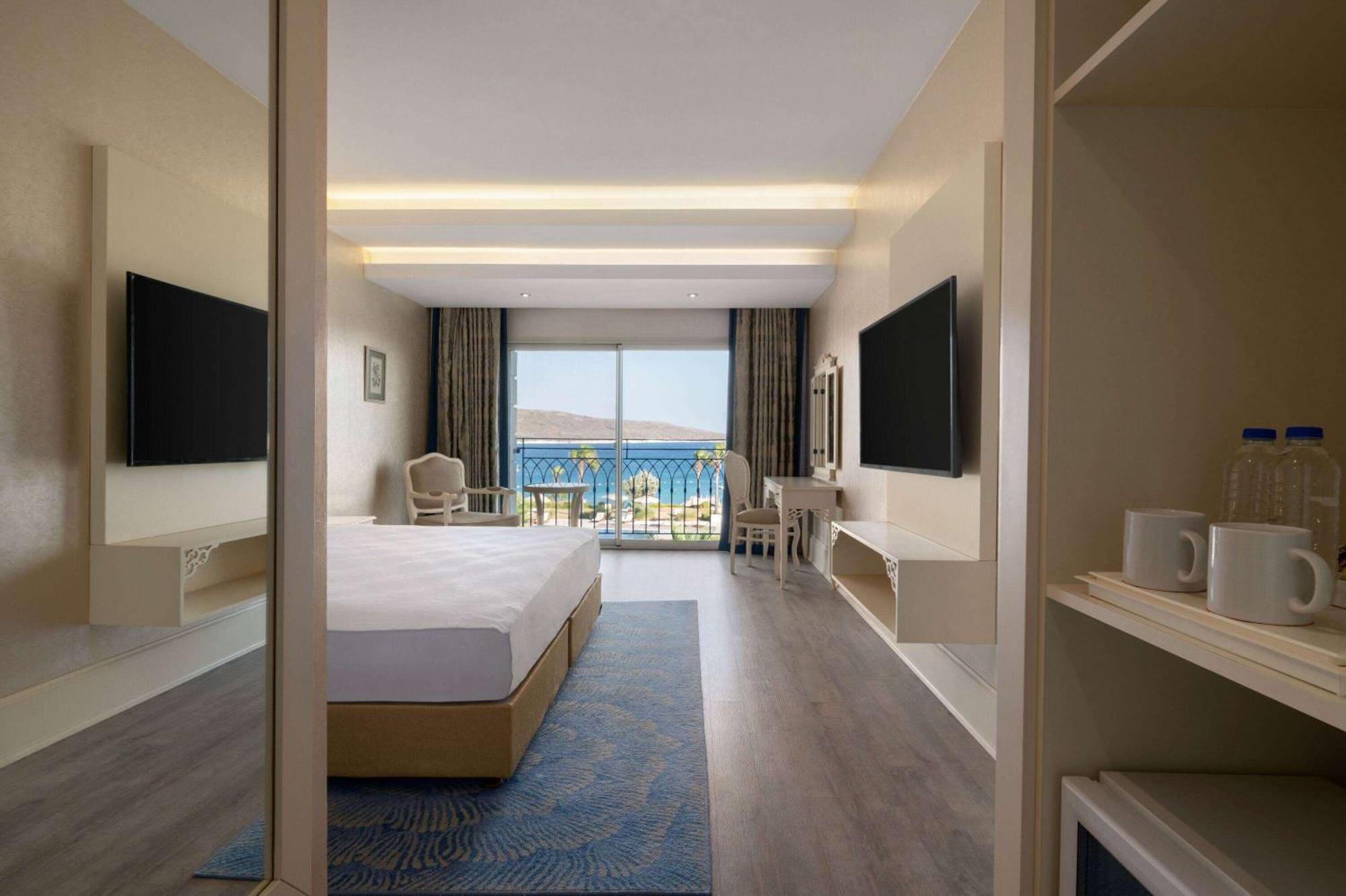 Dolce By Wyndham Cesme Alaçatı Exterior foto